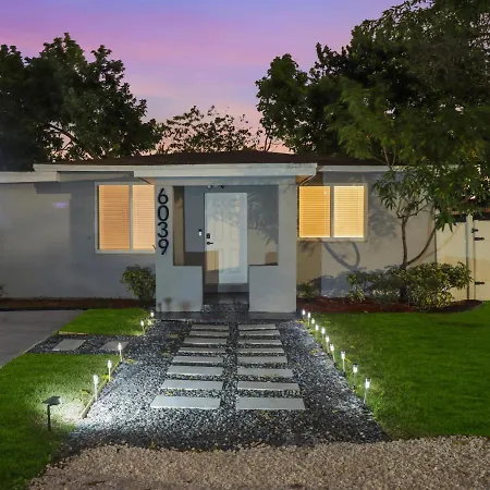 Spacious And Luxurious Home Centrally Located Between Miami And Ft. Lauderdale Miramar Extérieur photo